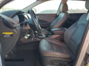 ✅ 2016 Hyundai Santa Fe Limited • VIN: KM8SR4HF5GU161733 • Лот: 90543115. Опубликован ранее на Copart с пробегом 110 591 миль. Бесплатный доступ к архиву аукционных продаж из США и подробный отчёт об истории автомобиля на DreamBid. Изображение 7.