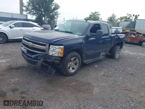 2009 Chevrolet Silverado 1500 LTZ z VIN 1GCEK39J19Z227509, wystawiony jako IAAI lot #43339769 z przebiegiem 98 235 mil mil oraz . Historia ofert i sprzedaży dostępna na DreamBid. Obrazek 2.