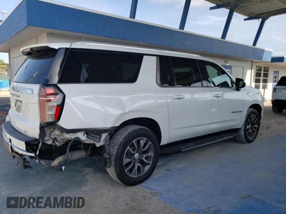 ✅ 2021 Chevrolet Suburban LT • VIN: 1GNSCCKD1MR384235 • Lot: 63734755. Listed on Copart with 275,117 mi. Free auction sales archive from the USA and detailed vehicle history report at DreamBid. Image 3.