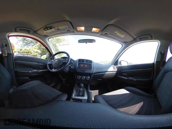 2018 Mitsubishi Outlander SE с VIN JA4AR3AW3JZ032219, выставлен на аукционе IAAI как лот 42488133 с пробегом 31 671 миль миль и . История ставок и продаж доступна на DreamBid. Изображение 19.