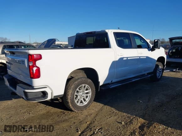 ✅ 2021 Chevrolet Silverado 1500 RST • VIN: 3GCUYEET2MG391955 • Lot: 41295635. Listed on IAAI with 67,906 mi. Free auction sales archive from the USA and detailed vehicle history report at DreamBid. Image 4.