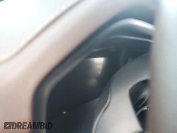 ✅ 2025 Ford F-150 King Ranch • VIN: 1FTFW6LD3SFA93901 • Лот: 81640685. Опубликован ранее на Copart с пробегом Не указан. Бесплатный доступ к архиву аукционных продаж из США и подробный отчёт об истории автомобиля на DreamBid. Изображение 9.