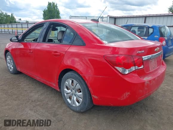 ✅ 2016 Chevrolet Cruze LS • VIN: 1G1PB5SG4G7218338 • Lot: 42228673. Listed on IAAI with 136,928 mi. Free auction sales archive from the USA and detailed vehicle history report at DreamBid. Image 3.