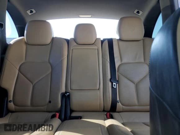 ✅ 2014 Porsche Cayenne • VIN: WP1AA2A24ELA97284 • Lot: 80156305. Wystawiony na Copart z przebiegiem 141 182 mil. Bezpłatny archiwum sprzedaży aukcyjnych z USA i szczegółowy raport historii pojazdu na DreamBid. Zdjęcie 10.