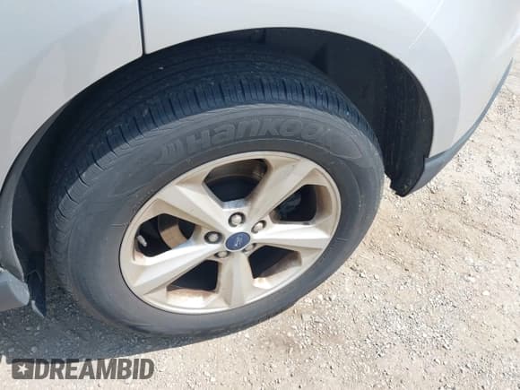 ✅ 2015 Ford Edge SE • VIN: 2FMTK4G81FBB58313 • Lot: 42689918. Wystawiony na IAAI z przebiegiem 121 362 mil. Bezpłatny archiwum sprzedaży aukcyjnych z USA i szczegółowy raport historii pojazdu na DreamBid. Zdjęcie 12.