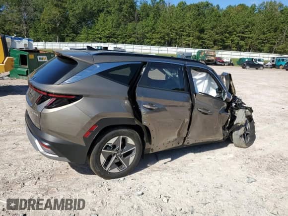 2025 Hyundai Tucson SEL Convenience с VIN KM8JCDD15SU247947, выставлен на аукционе Copart как лот 84752035 с пробегом Не указан миль и Списание • Salvage title. История ставок и продаж доступна на DreamBid. Изображение 3.