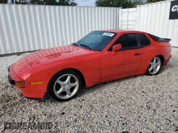 ✅ 1985 Porsche 944 • VIN: WP0AA0945FN453548 • Lot: 72069464. Wystawiony na Copart z przebiegiem 93 607 mil. Bezpłatny archiwum sprzedaży aukcyjnych z USA i szczegółowy raport historii pojazdu na DreamBid. Zdjęcie 1.