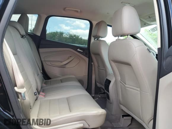 ✅ 2016 Ford C-Max SEL • VIN: 1FADP5CU3GL103954 • Lot: 56338395. Wystawiony na Copart z przebiegiem 158 512 mil. Bezpłatny archiwum sprzedaży aukcyjnych z USA i szczegółowy raport historii pojazdu na DreamBid. Zdjęcie 11.