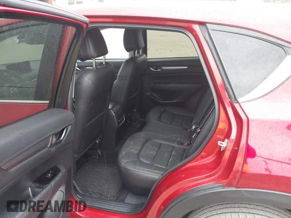 ✅ 2021 Mazda CX-5 Touring • VIN: JM3KFBCM4M0437448 • Lot: 43560635. Wystawiony na IAAI z przebiegiem 41 044 mil. Bezpłatny archiwum sprzedaży aukcyjnych z USA i szczegółowy raport historii pojazdu na DreamBid. Zdjęcie 8.