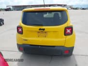✅ 2017 Jeep Renegade Latitude • VIN: ZACCJABB9HPG35478 • Lot: 42576406. Listed on IAAI with 95,518 mi. Free auction sales archive from the USA and detailed vehicle history report at DreamBid. Image 16.