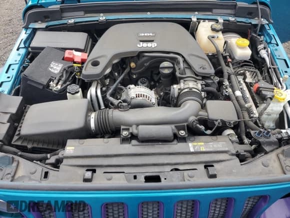 ✅ 2020 Jeep Wrangler Unlimited Freedom • VIN: 1C4HJXDG3LW323461 • Lot: 64508535. Wystawiony na Copart z przebiegiem 76 015 mil. Bezpłatny archiwum sprzedaży aukcyjnych z USA i szczegółowy raport historii pojazdu na DreamBid. Zdjęcie 12.