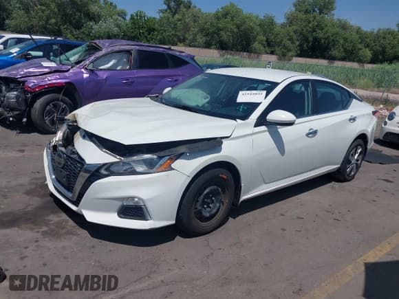 ✅ 2019 Nissan Altima S • VIN: 1N4BL4BW8KC188847 • Лот: 42545035. Опубликован ранее на IAAI с пробегом 86 306 миль. Бесплатный доступ к архиву аукционных продаж из США и подробный отчёт об истории автомобиля на DreamBid. Изображение 17.