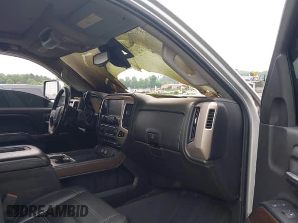 ✅ 2017 GMC Sierra 2500HD Denali • VIN: 1GT12UEY0HF222650 • Лот: 42445831. Опубликован ранее на IAAI с пробегом Не указан. Бесплатный доступ к архиву аукционных продаж из США и подробный отчёт об истории автомобиля на DreamBid. Изображение 5.