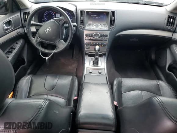 ✅ 2013 Infiniti G37 Journey • VIN: JN1CV6AP1DM306686 • Lot: 83878005. Listed on Copart with 135,790 mi. Free auction sales archive from the USA and detailed vehicle history report at DreamBid. Image 8.