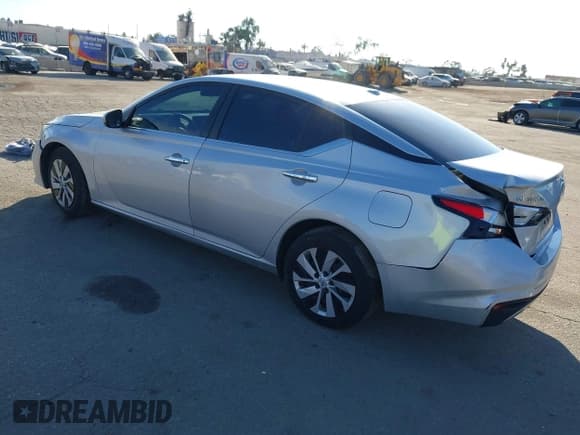 ✅ 2020 Nissan Altima S • VIN: 1N4BL4BV8LC273695 • Lot: 43411045. Wystawiony na IAAI z przebiegiem 103 151 mil. Bezpłatny archiwum sprzedaży aukcyjnych z USA i szczegółowy raport historii pojazdu na DreamBid. Zdjęcie 3.