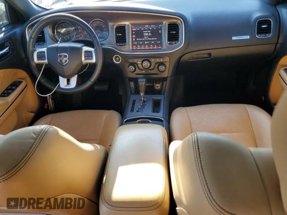 ✅ 2012 Dodge Charger RT Plus • VIN: 2C3CDXCT6CH239315 • Lot: 69778175. Wystawiony na Copart z przebiegiem 188 707 mil. Bezpłatny archiwum sprzedaży aukcyjnych z USA i szczegółowy raport historii pojazdu na DreamBid. Zdjęcie 8.