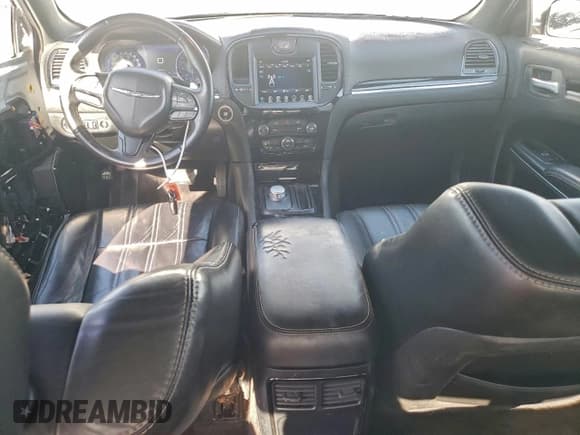 ✅ 2017 Chrysler 300 S • VIN: 2C3CCABGXHH552086 • Lot: 94802765. Listed on Copart with 151,112 mi. Free auction sales archive from the USA and detailed vehicle history report at DreamBid. Image 8.