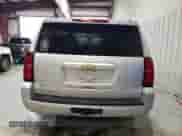 2016 Chevrolet Suburban LT z VIN 1GNSCHKC8GR483322, wystawiony jako Copart lot #70369774 z przebiegiem 130 934 mil mil oraz Szkoda całkowita • Salvage title. Historia ofert i sprzedaży dostępna na DreamBid. Obrazek 6.