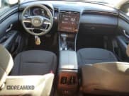 ✅ 2024 Hyundai Tucson SEL • VIN: 5NMJB3DE7RH318779 • Lot: 86654245. Wystawiony na Copart z przebiegiem 26 801 mil. Bezpłatny archiwum sprzedaży aukcyjnych z USA i szczegółowy raport historii pojazdu na DreamBid. Zdjęcie 8.