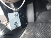 ✅ 2013 Volkswagen Passat SEL Premium • VIN: 1VWCN7A37DC028959 • Lot: 42732041. Wystawiony na IAAI z przebiegiem 212 923 mil. Bezpłatny archiwum sprzedaży aukcyjnych z USA i szczegółowy raport historii pojazdu na DreamBid. Zdjęcie 11.