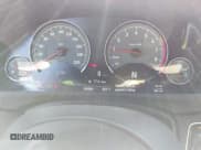 ✅ 2015 BMW M4 • VIN: WBS3R9C59FK332216 • Lot: 42761675. Wystawiony na IAAI z przebiegiem 56 566 mil. Bezpłatny archiwum sprzedaży aukcyjnych z USA i szczegółowy raport historii pojazdu na DreamBid. Zdjęcie 7.