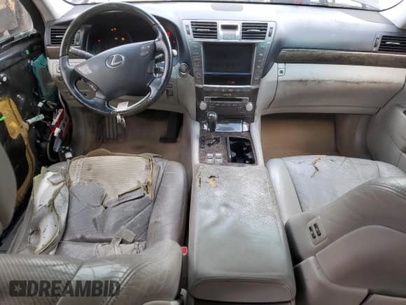 ✅ 2010 Lexus LS 460 • VIN: JTHCL5EF6A5007701 • Lot: 49480475. Wystawiony na Copart z przebiegiem 334 758 mil. Bezpłatny archiwum sprzedaży aukcyjnych z USA i szczegółowy raport historii pojazdu na DreamBid. Zdjęcie 8.