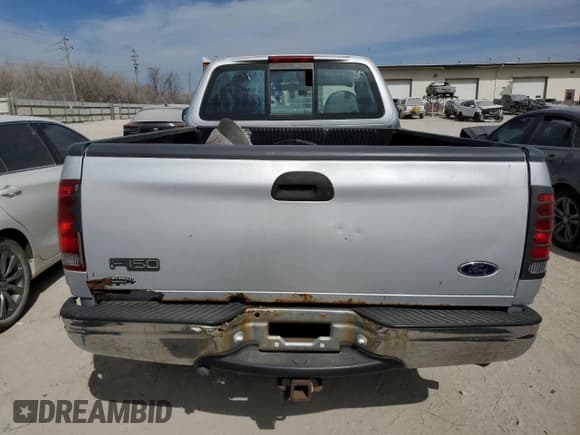 ✅ 1998 Ford F-150 • VIN: 1FTZF18W9WKA65043 • Лот: 48902695. Опубликован ранее на Copart с пробегом 133 727 миль. Бесплатный доступ к архиву аукционных продаж из США и подробный отчёт об истории автомобиля на DreamBid. Изображение 6.