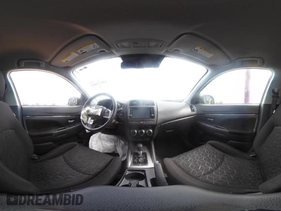 ✅ 2021 Mitsubishi Outlander ES • VIN: JA4APUAU5MU035229 • Lot: 43177843. Listed on IAAI with 61,096 mi. Free auction sales archive from the USA and detailed vehicle history report at DreamBid. Image 19.