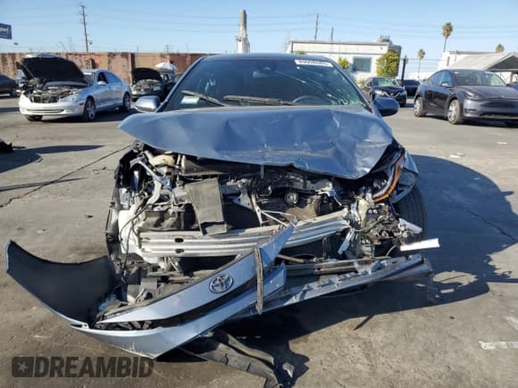 ✅ 2021 Toyota Corolla XSE • VIN: 5YFT4MCE8MP074505 • Lot: 89908585. Listed on Copart with Not provided. Free auction sales archive from the USA and detailed vehicle history report at DreamBid. Image 5.