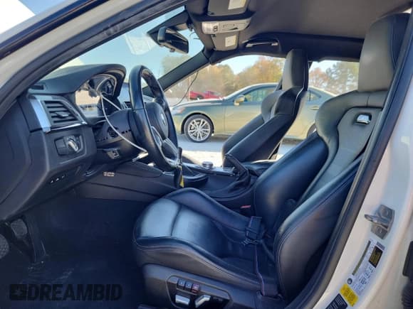 ✅ 2018 BMW M3 • VIN: WBS8M9C53J5K99774 • Lot: 92917515. Listed on Copart with Not provided. Free auction sales archive from the USA and detailed vehicle history report at DreamBid. Image 7.