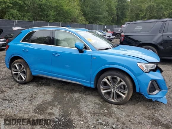 ✅ 2021 Audi Q3 S line Premium Plus • VIN: WA1EECF31M1019189 • Lot: 84297365. Listed on Copart with 123,447 mi. Free auction sales archive from the USA and detailed vehicle history report at DreamBid. Image 4.