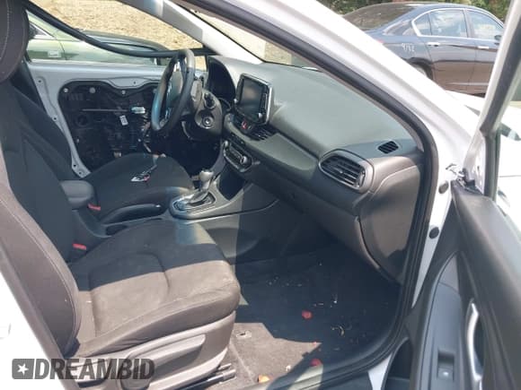 ✅ 2019 Hyundai Elantra • VIN: KMHH35LE5KU096729 • Лот: 42879943. Опубликован ранее на IAAI с пробегом 95 844 миль. Бесплатный доступ к архиву аукционных продаж из США и подробный отчёт об истории автомобиля на DreamBid. Изображение 5.