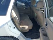 ✅ 2017 Nissan Pathfinder S • VIN: 5N1DR2MM9HC618696 • Lot: 42577815. Wystawiony na IAAI z przebiegiem 106 004 mil. Bezpłatny archiwum sprzedaży aukcyjnych z USA i szczegółowy raport historii pojazdu na DreamBid. Zdjęcie 8.