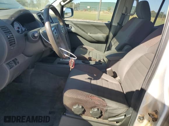 ✅ 2012 Nissan Frontier Pro-4X • VIN: 1N6AD0EV9CC460125 • Lot: 82728965. Listed on Copart with 183,465 mi. Free auction sales archive from the USA and detailed vehicle history report at DreamBid. Image 7.