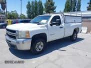 ✅ 2007 Chevrolet Silverado 2500HD • VIN: 1GCHC24627E573886 • Лот: 42477943. Опубликован ранее на IAAI с пробегом 219 628 миль. Бесплатный доступ к архиву аукционных продаж из США и подробный отчёт об истории автомобиля на DreamBid. Изображение 2.