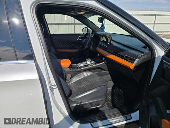 ✅ 2022 Mitsubishi Outlander SEL • VIN: JA4J4VA81NZ091481 • Лот: 70308955. Опубликован ранее на Copart с пробегом 42 985 миль. Бесплатный доступ к архиву аукционных продаж из США и подробный отчёт об истории автомобиля на DreamBid. Изображение 5.