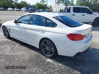 ✅ 2019 BMW 4 Series 440i • VIN: WBA4J5C52KBM65791 • Lot: 43563871. Wystawiony na IAAI z przebiegiem 43 342 mil. Bezpłatny archiwum sprzedaży aukcyjnych z USA i szczegółowy raport historii pojazdu na DreamBid. Zdjęcie 3.