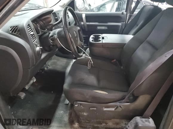 ✅ 2012 GMC Sierra 1500 SLE • VIN: 1GTR2VE79CZ177389 • Лот: 82653485. Опубликован ранее на Copart с пробегом 152 358 миль. Бесплатный доступ к архиву аукционных продаж из США и подробный отчёт об истории автомобиля на DreamBid. Изображение 7.