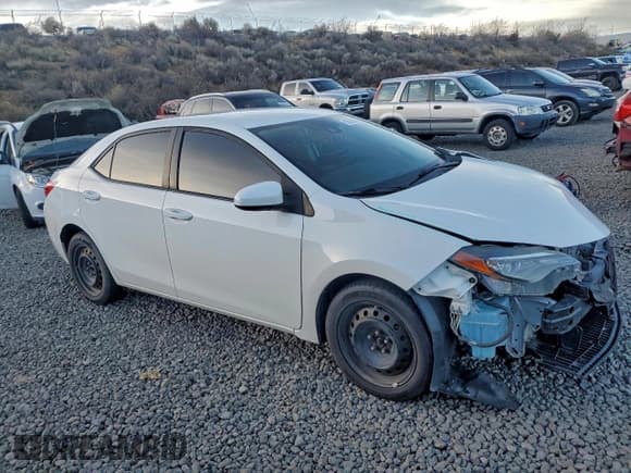 ✅ 2018 Toyota Corolla SE • VIN: 5YFBURHE3JP781301 • Lot: 93660435. Listed on Copart with 99,335 mi. Free auction sales archive from the USA and detailed vehicle history report at DreamBid. Image 4.