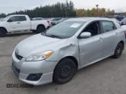 ✅ 2009 Toyota Matrix S • VIN: 2T1LE40E19C002554 • Lot: 43589442. Wystawiony na IAAI z przebiegiem 195 083 mil. Bezpłatny archiwum sprzedaży aukcyjnych z USA i szczegółowy raport historii pojazdu na DreamBid. Zdjęcie 2.