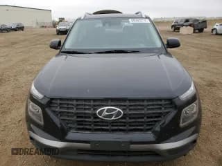 ✅ 2021 Hyundai Venue SEL • VIN: KMHRC8A3XMU067625 • Lot: 80303274. Wystawiony na Copart z przebiegiem 82 922 mil. Bezpłatny archiwum sprzedaży aukcyjnych z USA i szczegółowy raport historii pojazdu na DreamBid. Zdjęcie 5.