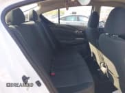 ✅ 2017 Nissan Versa S Plus • VIN: 3N1CN7AP6HL850106 • Lot: 43409332. Wystawiony na IAAI z przebiegiem 113 942 mil. Bezpłatny archiwum sprzedaży aukcyjnych z USA i szczegółowy raport historii pojazdu na DreamBid. Zdjęcie 8.