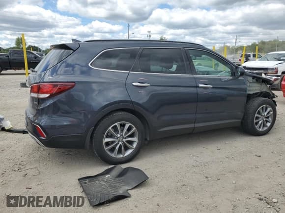 ✅ 2018 Hyundai Santa Fe SE • VIN: KM8SMDHF6JU260678 • Лот: 70190325. Опубликован ранее на Copart с пробегом 146 936 миль. Бесплатный доступ к архиву аукционных продаж из США и подробный отчёт об истории автомобиля на DreamBid. Изображение 3.