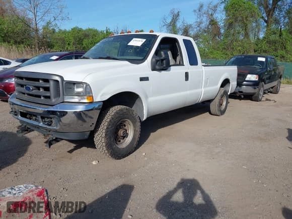 ✅ 2004 Ford F-250 XL • VIN: 3FTNX21L14MA02414 • Lot: 42093078. Wystawiony na IAAI z przebiegiem 111 064 mil. Bezpłatny archiwum sprzedaży aukcyjnych z USA i szczegółowy raport historii pojazdu na DreamBid. Zdjęcie 2.