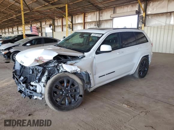 ✅ 2019 Jeep Grand Cherokee Altitude • VIN: 1C4RJEAG9KC715938 • Lot: 81951695. Listed on Copart with 104,413 mi. Free auction sales archive from the USA and detailed vehicle history report at DreamBid. Image 1.