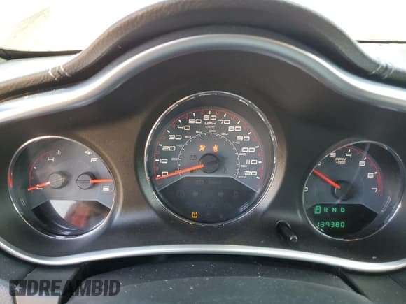 ✅ 2014 Dodge Avenger SE • VIN: 1C3CDZAB2EN226464 • Lot: 70821784. Wystawiony na Copart z przebiegiem 139 380 mil. Bezpłatny archiwum sprzedaży aukcyjnych z USA i szczegółowy raport historii pojazdu na DreamBid. Zdjęcie 9.