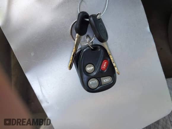 2000 Chevrolet Malibu z VIN 1G1ND52JXY6241997, wystawiony jako IAAI lot #42550617 z przebiegiem 130 503 mil mil oraz . Historia ofert i sprzedaży dostępna na DreamBid. Obrazek 11.