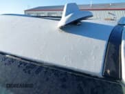 ✅ 2022 Chevrolet Suburban Premier • VIN: 1GNSKFKD3NR267634 • Lot: 42737206. Wystawiony na IAAI z przebiegiem 59 812 mil. Bezpłatny archiwum sprzedaży aukcyjnych z USA i szczegółowy raport historii pojazdu na DreamBid. Zdjęcie 18.