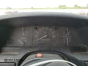 ✅ 1992 Ford F-150 S • VIN: 1FTEX15Y2NKA85618 • Lot: 59174635. Wystawiony na Copart z przebiegiem 269 186 mil. Bezpłatny archiwum sprzedaży aukcyjnych z USA i szczegółowy raport historii pojazdu na DreamBid. Zdjęcie 9.