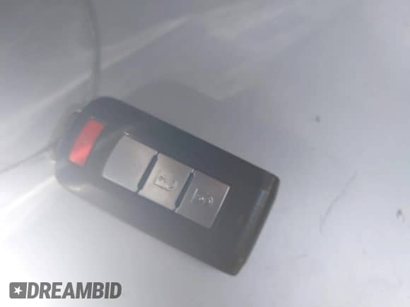 2017 Mitsubishi Outlander SE с VIN JA4AZ3A3XHZ070496, выставлен на аукционе IAAI как лот 43001702 с пробегом 137 230 миль миль и . История ставок и продаж доступна на DreamBid. Изображение 11.